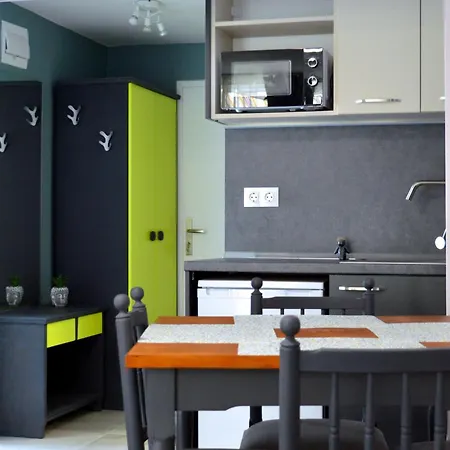 Apartmán By Baza Academic