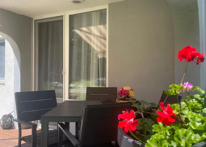 アパート By Baza Academic